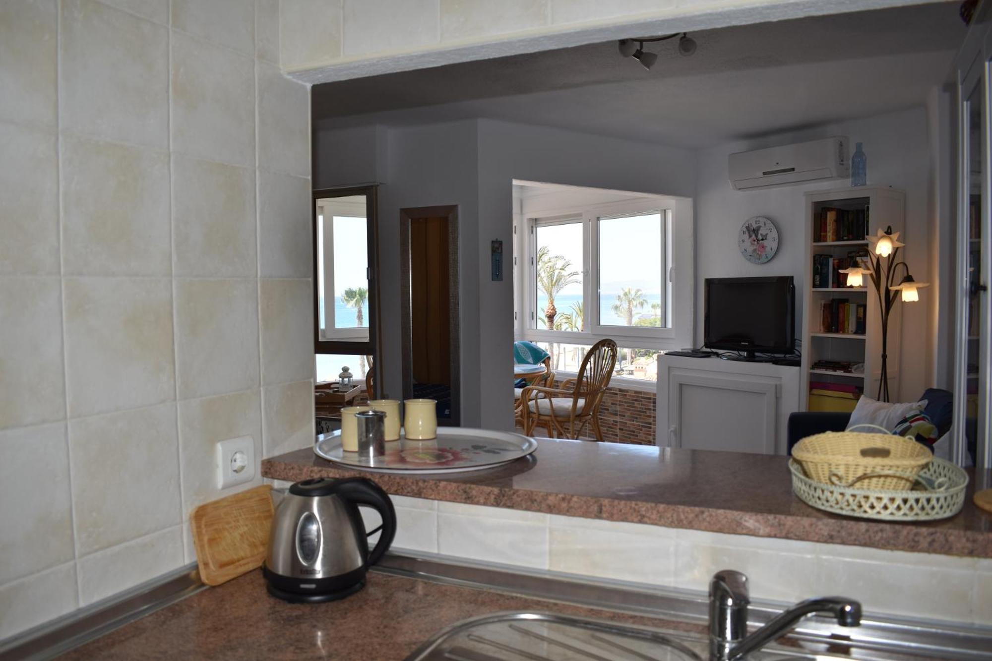 Fantastic Studio - Beachfront Lejlighed Torrox Eksteriør billede